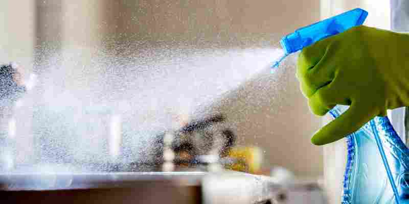13 Things You Should Never Do When Cleaning Your Kitchen